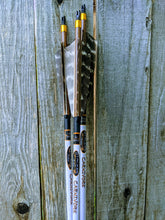 Load image into Gallery viewer, STALKER Archery® Traditional Carbon Arrows 300 Spine 11.6 GPI
